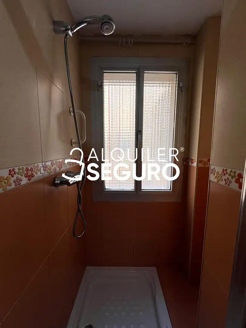 Schlafzimmer von Wohnung zur Miete in Madrid mit Klimaanlage, Heizung und Terrasse