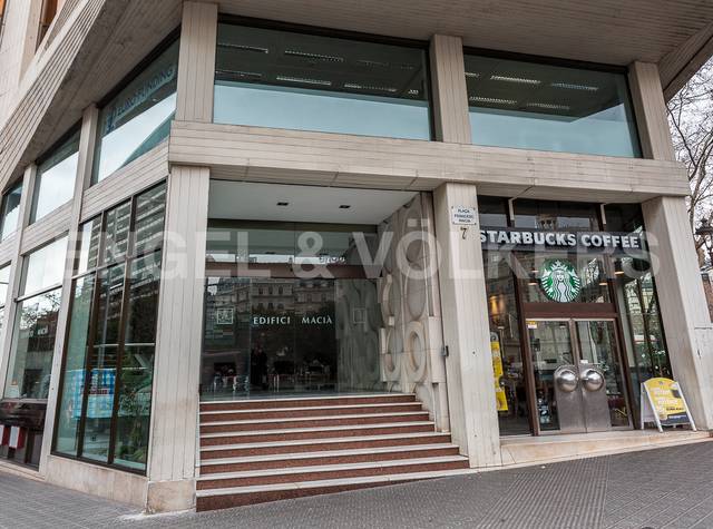 Oficina en Alquiler en Barri de les Corts