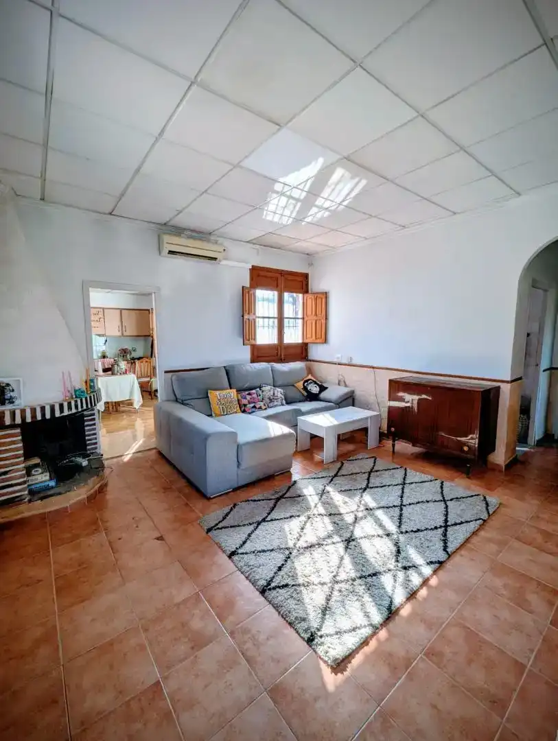 Sala d'estar de Casa adosada en venda en Beniel amb Aire condicionat