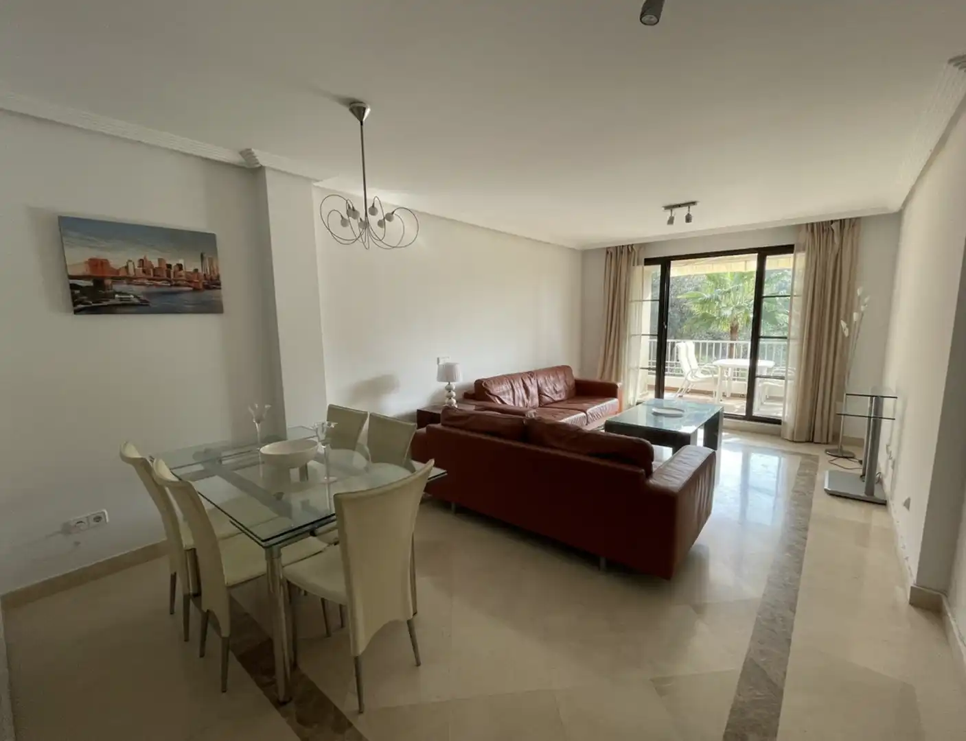 Sala de estar de Apartamento en venta en Benahavís con Aire acondicionado, Calefacción y Terraza