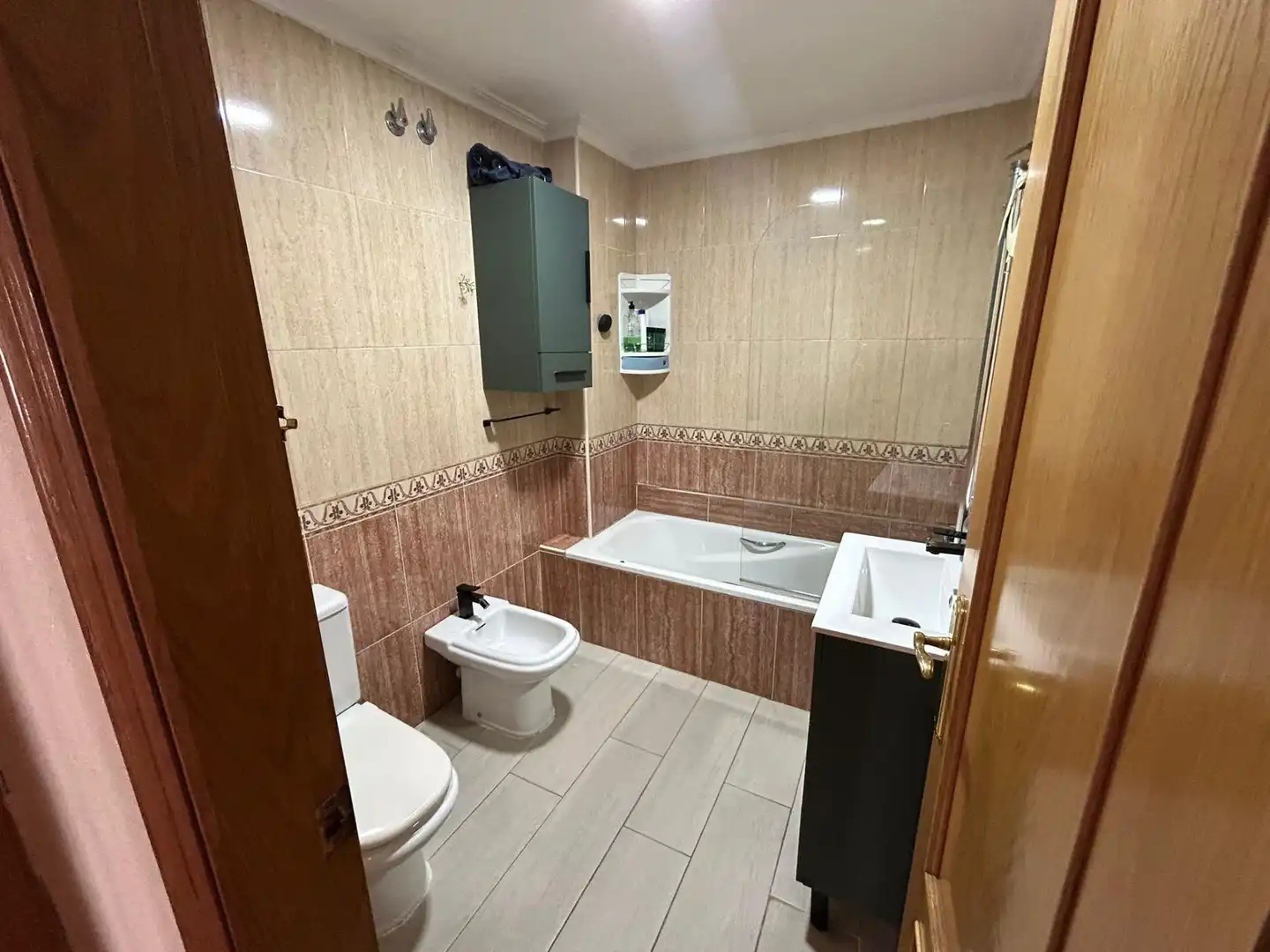 Bany de Apartament en venda en Torrevieja amb Terrassa i Balcó