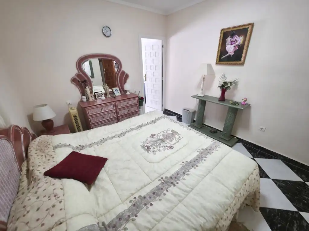 Habitación de Casa o chalet en venta en Torrevieja con Aire acondicionado, Jardín privado y Amueblado
