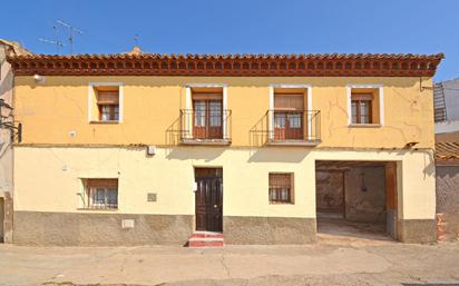 Exterior view of House or chalet for sale in Gallur  with Private garden, Terrace and Storage room