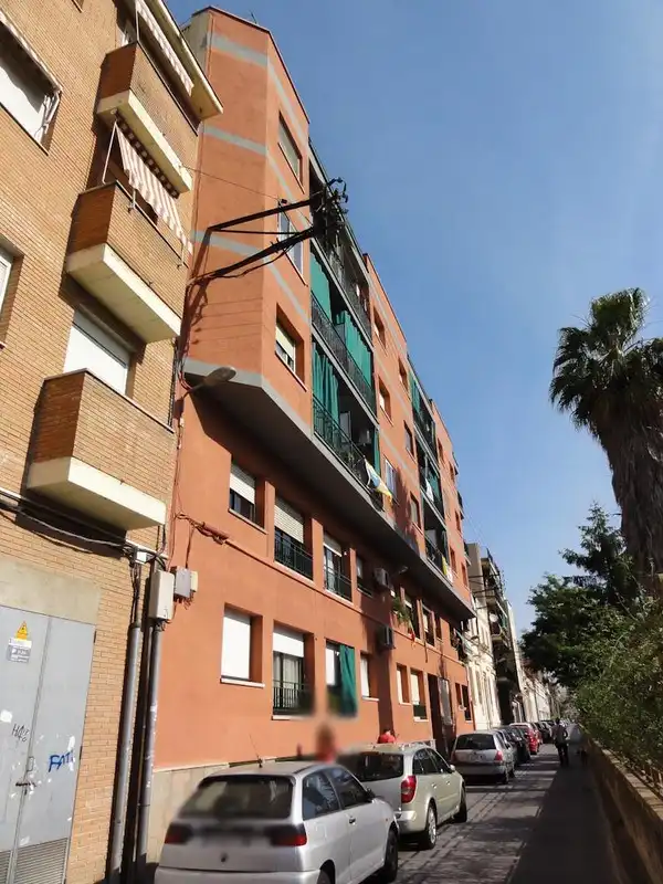 Piso con ascensor en venta en Calle Colom