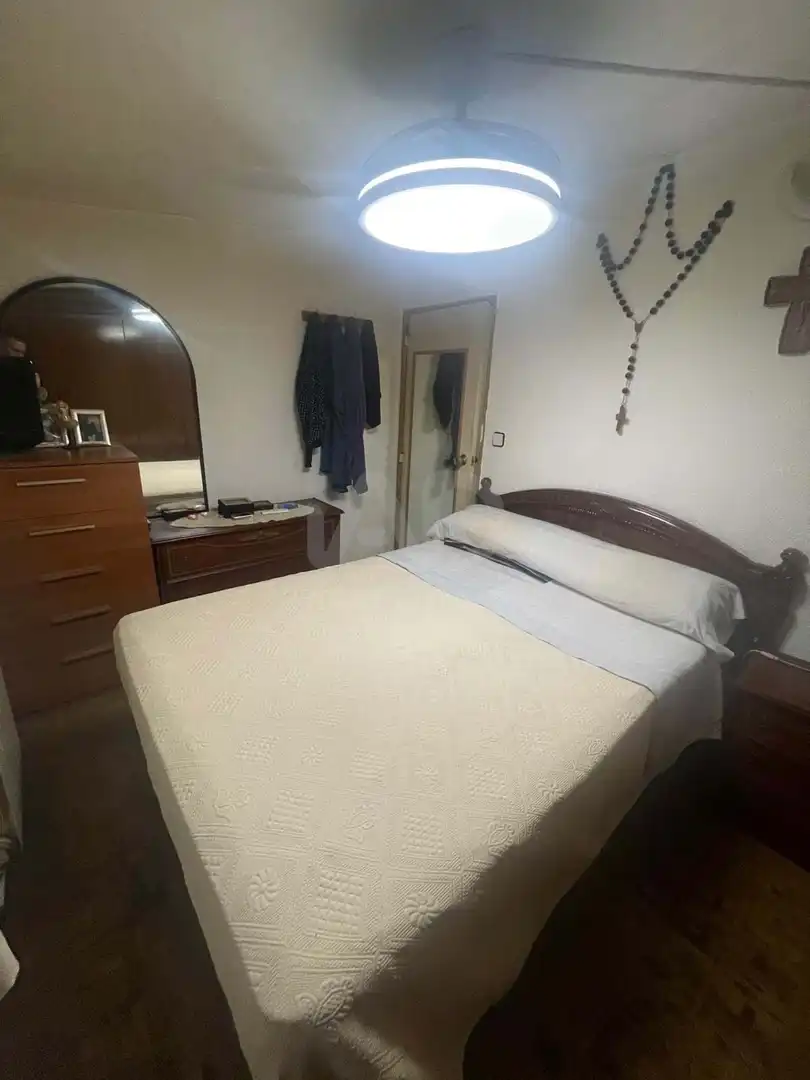 Dormitori de Casa adosada en venda en Madrid