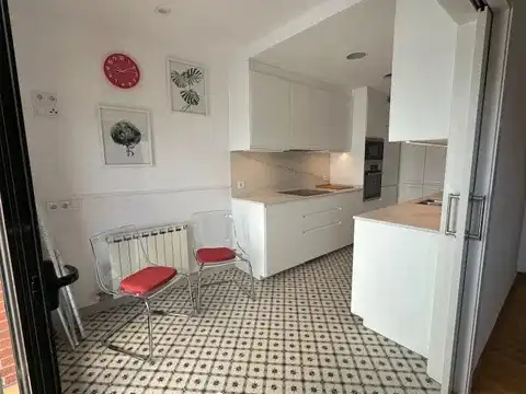 Dachboden zur Miete in Carrer de Jaume de Montcorb, Turó de Can Mates