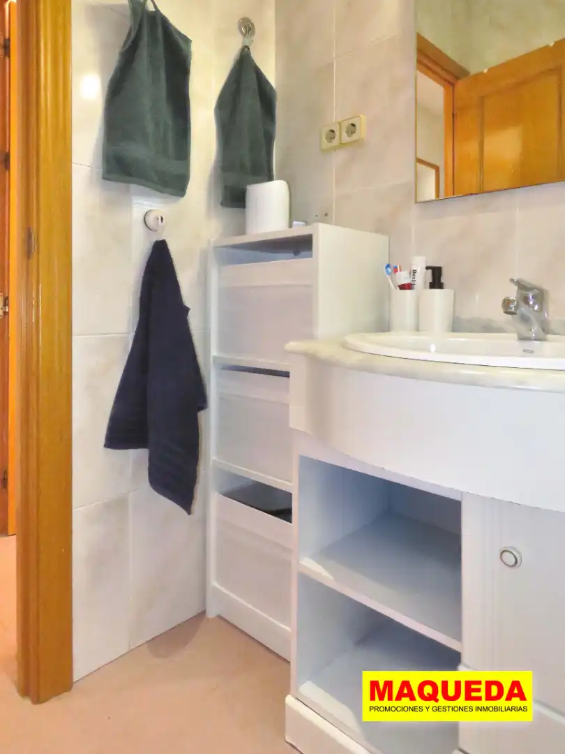 Bathroom of Houses for sale in Majadahonda  with Heating, Private garden and Swimming Pool