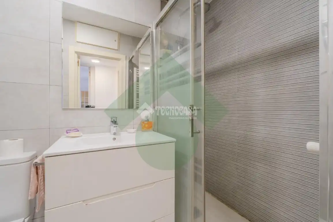 Baño de Piso en venta en Madrid con Calefacción