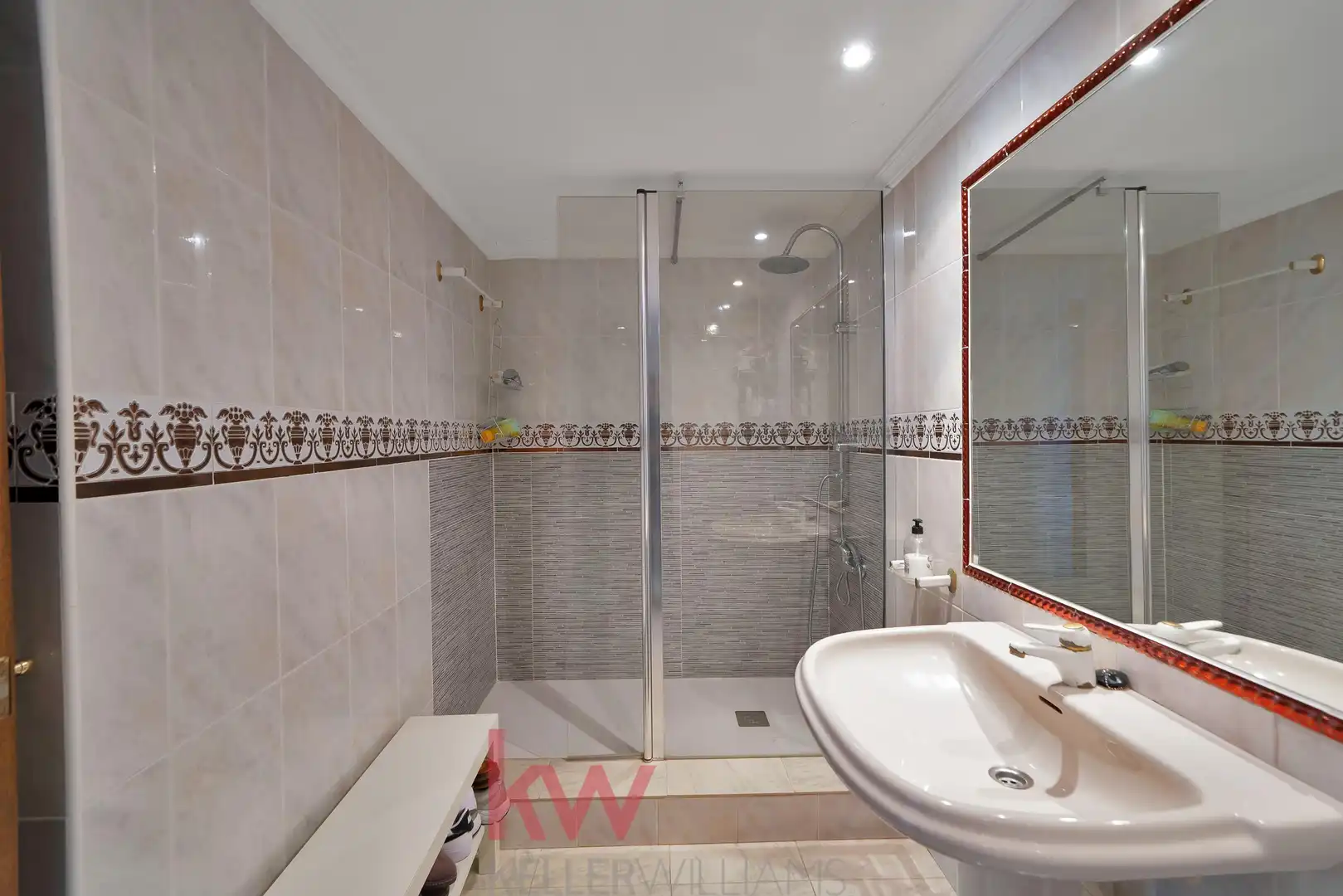 Baño de Casa o chalet en venta en Málaga con Aire acondicionado, Calefacción y Jardín privado