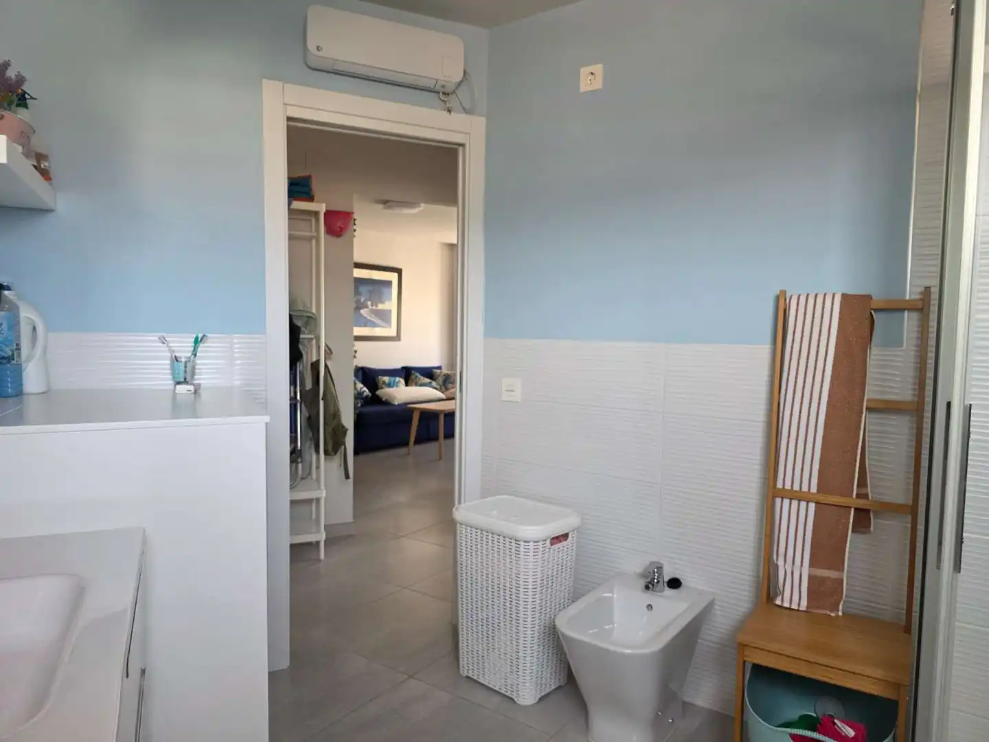 Bany de Apartament en venda en Torrox amb Aire condicionat, Calefacció i Piscina
