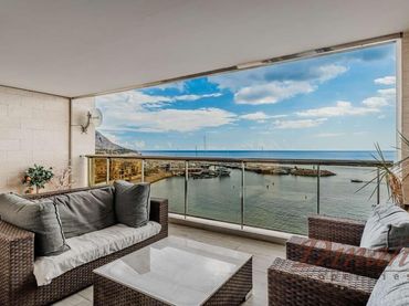 Apartamento con piscina en venta en Currica