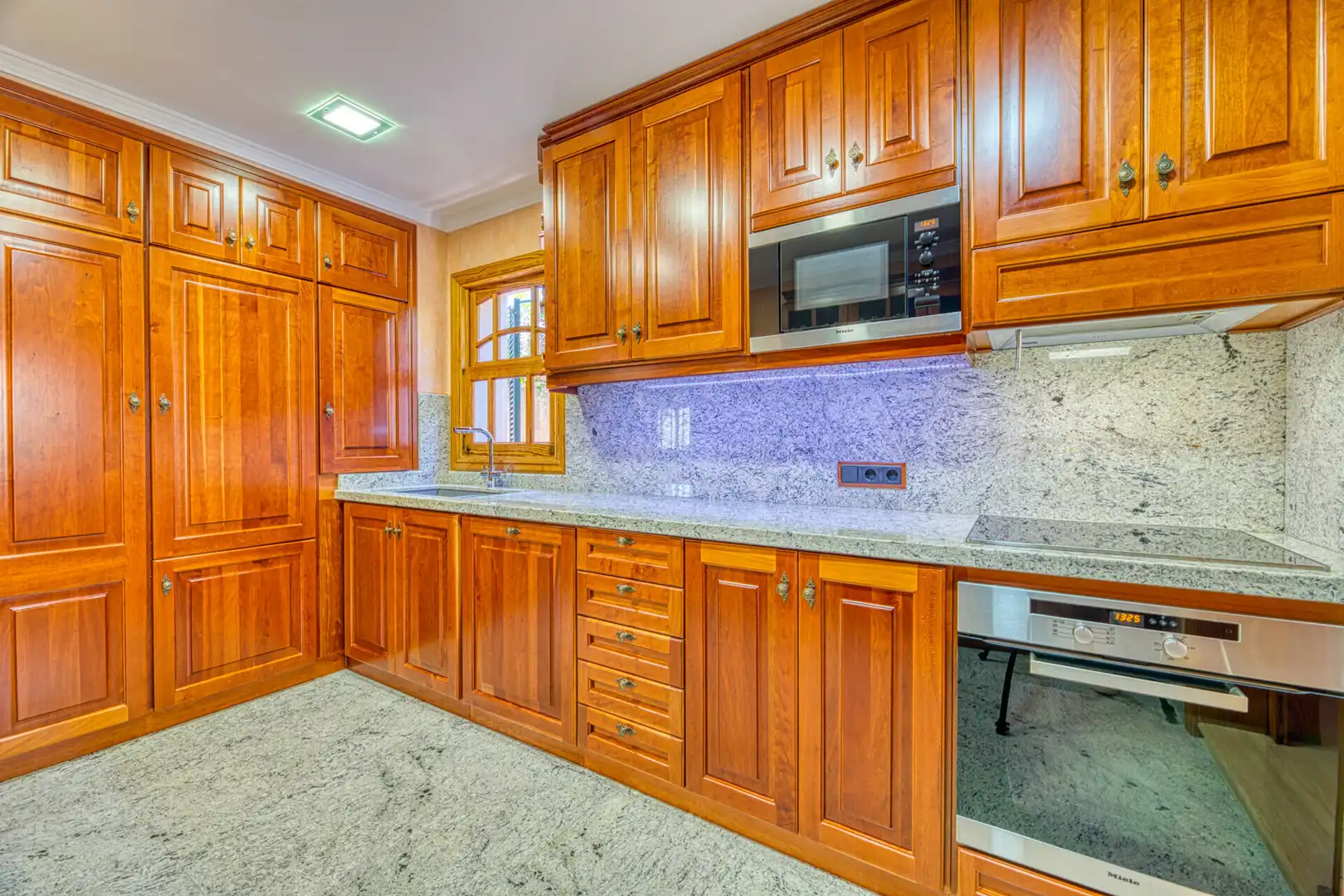 Kitchen of Houses for sale in Calvià  with Private garden
