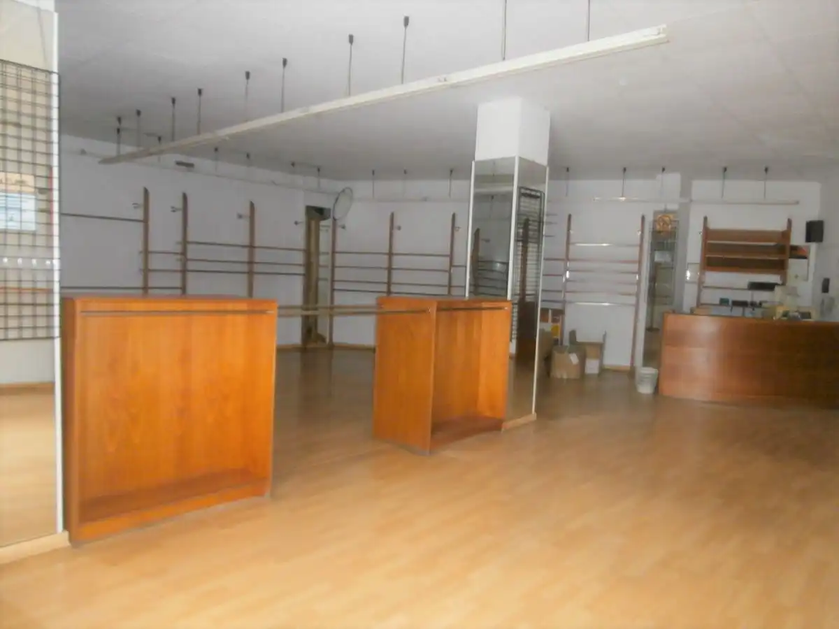Locale commerciale in affitto a Grado, imagen 6