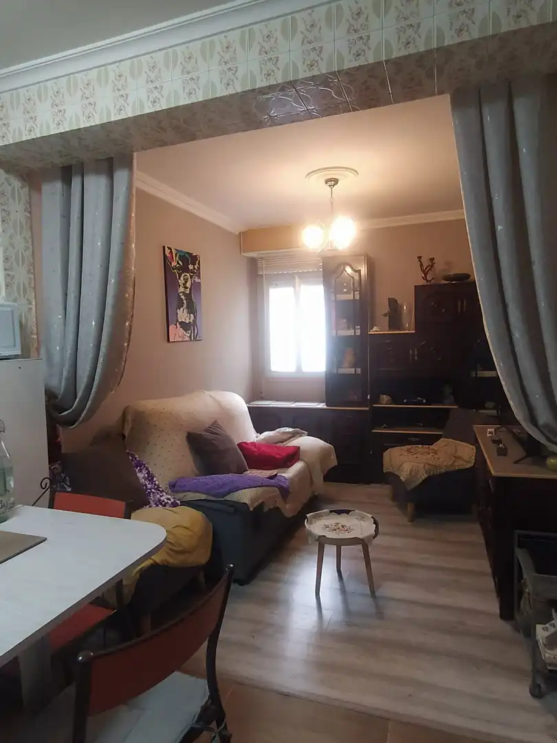 Sala de estar de Apartamento en venta en Cariño con Calefacción, Amueblado y Horno