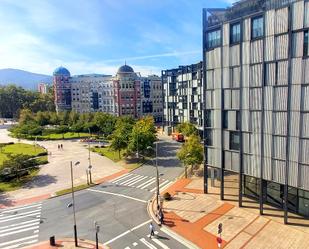 Vista exterior de Apartament en venda en Bilbao  amb Balcó