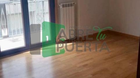 Foto 4 de Casa adosada en venda a Maside, Ourense