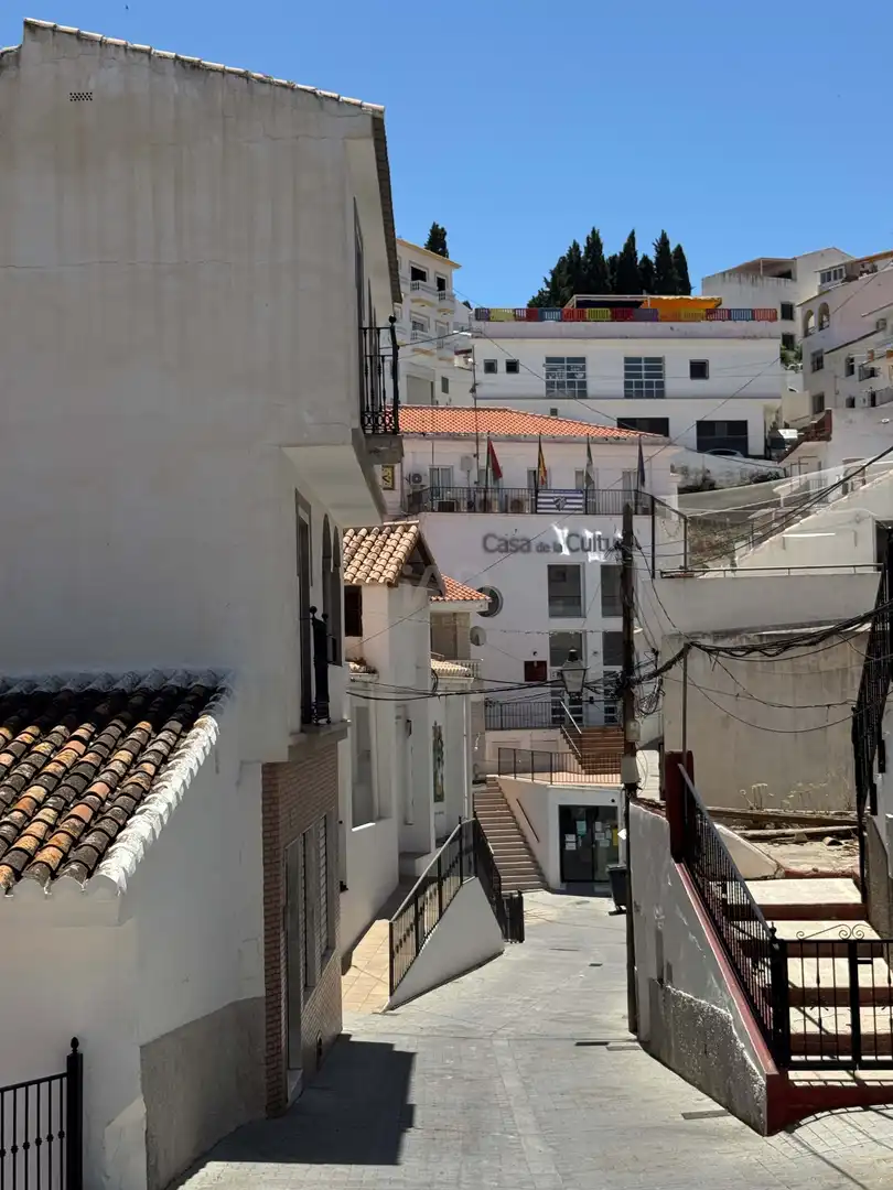 Vista exterior de Casa adosada en venda en Almáchar amb Terrassa