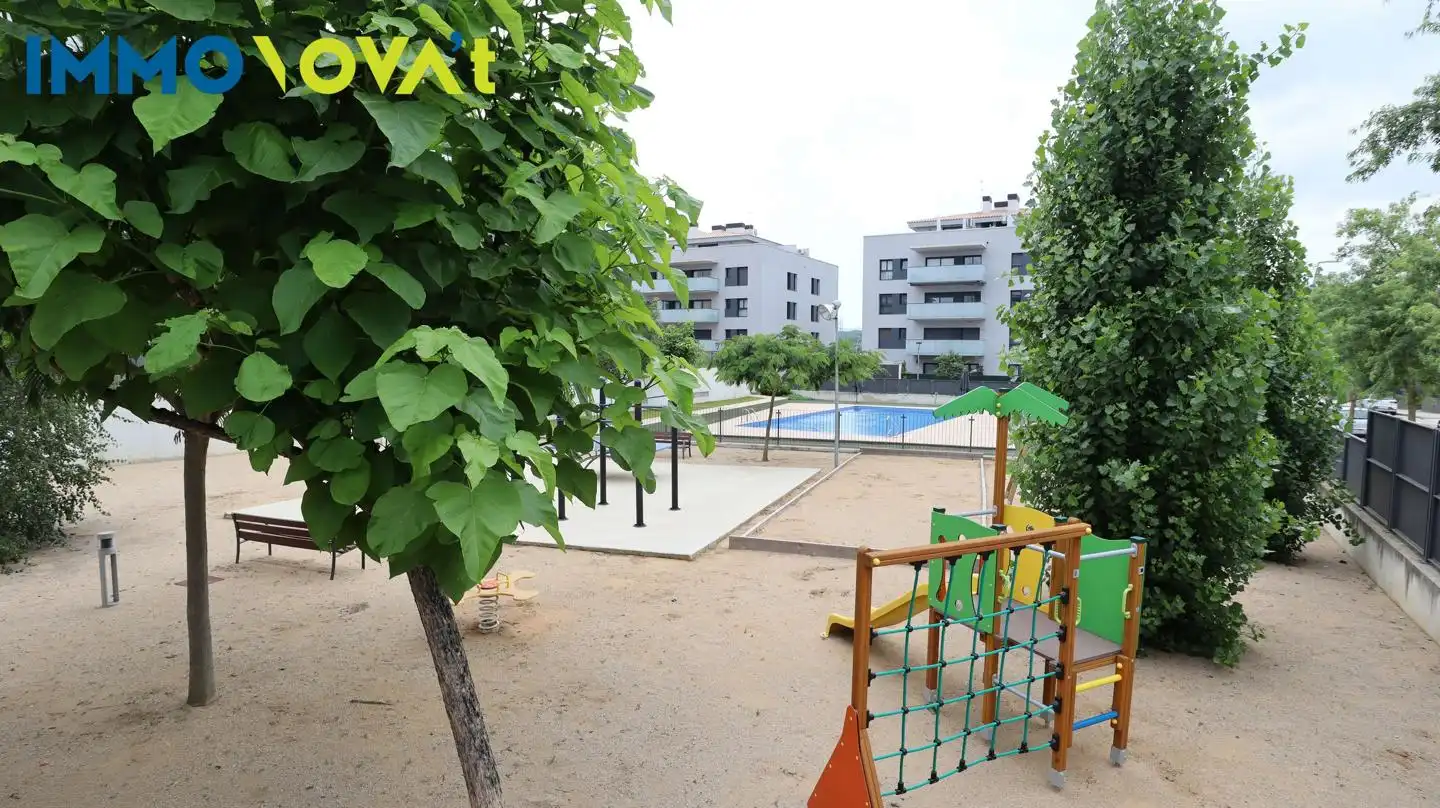 Schwimmbecken von Erdgeschoss zur Miete in Vilablareix mit Heizung, Terrasse und Gemeinschaftspool