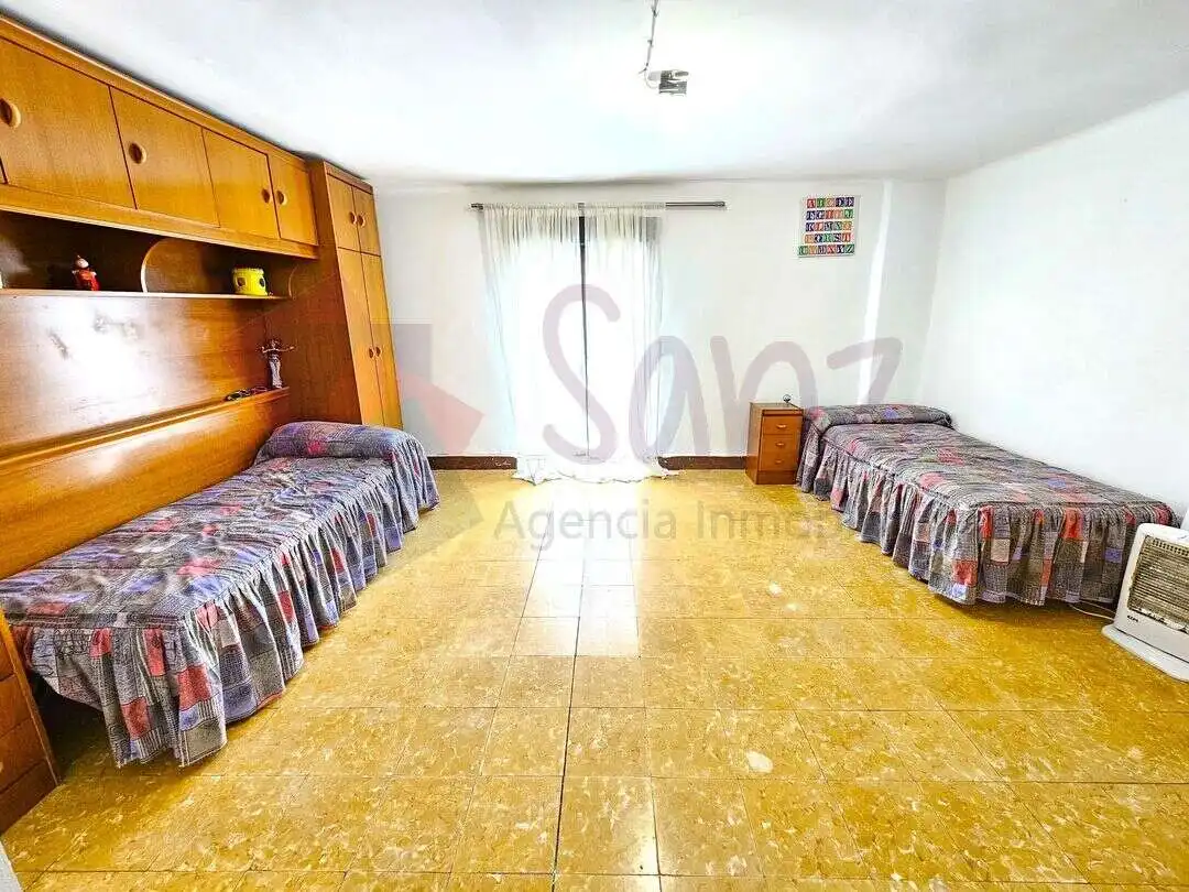 Houses for sale in Nalda, La Rioja
