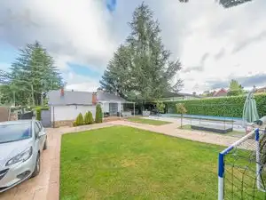 Garden of Houses for sale in Moralzarzal  with Air Conditioner, Heating and Storage room