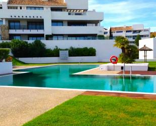 Swimming pool of Flat for sale in Benahavís  with Air Conditioner, Terrace and Storage room