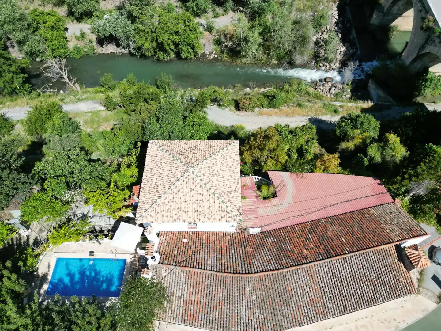 Vista exterior de Finca rústica en venda en Vélez de Benaudalla amb Aire condicionat, Terrassa i Traster