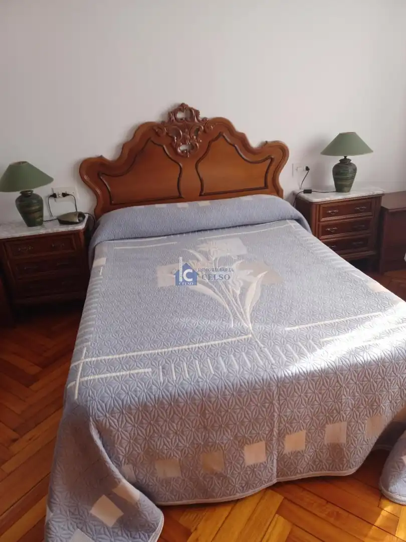 Habitación de Casa o chalet en venta en Ourense Capital  con Calefacción, Jardín privado y Amueblado