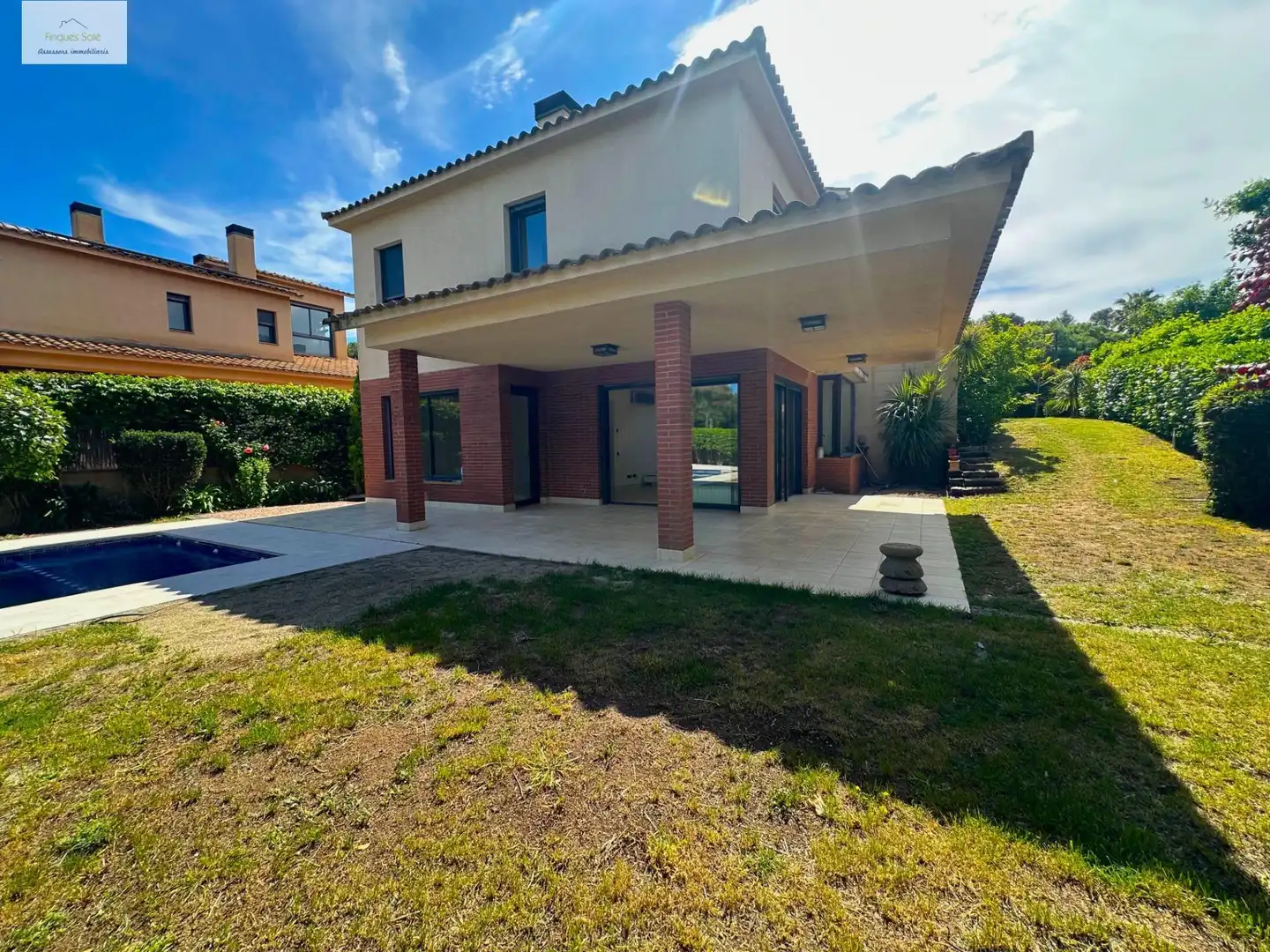 Exterior view of Houses for sale in La Roca del Vallès  with Air Conditioner, Heating and Private garden