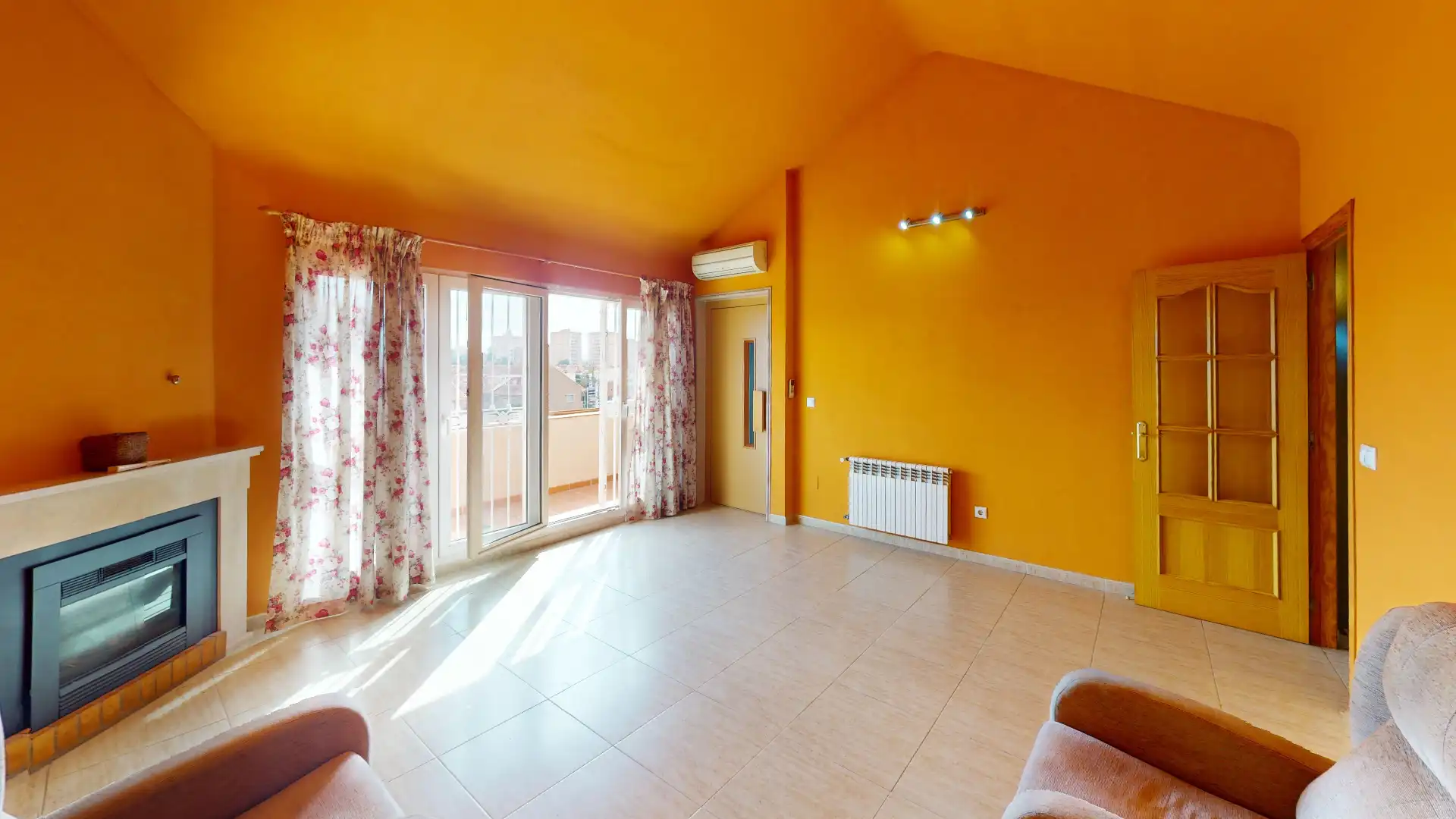 Sala de estar de Casa o chalet en venta en Alicante / Alacant con Aire acondicionado, Jardín privado y Terraza
