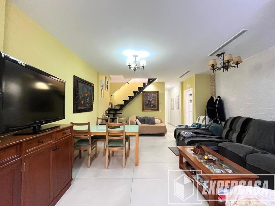 Sala d'estar de Dúplex en venda en  Valencia Capital amb Aire condicionat, Calefacció i Terrassa