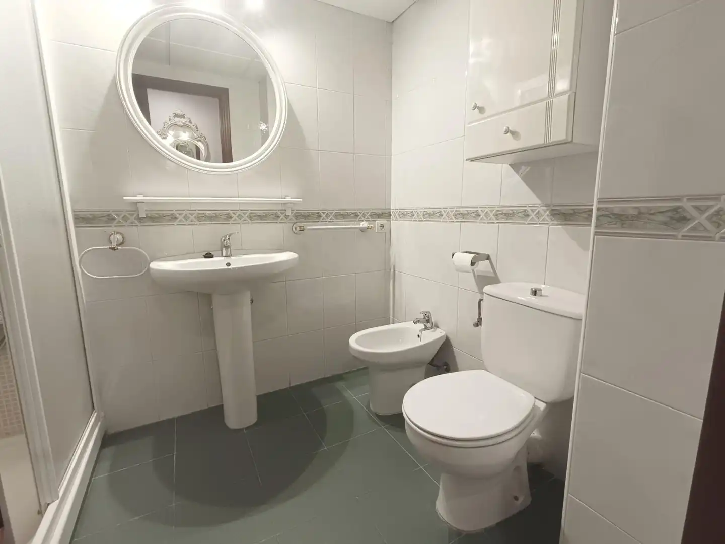 Bathroom of Flat for rent in Córdoba  with Air Conditioner, Private garden and Storage room