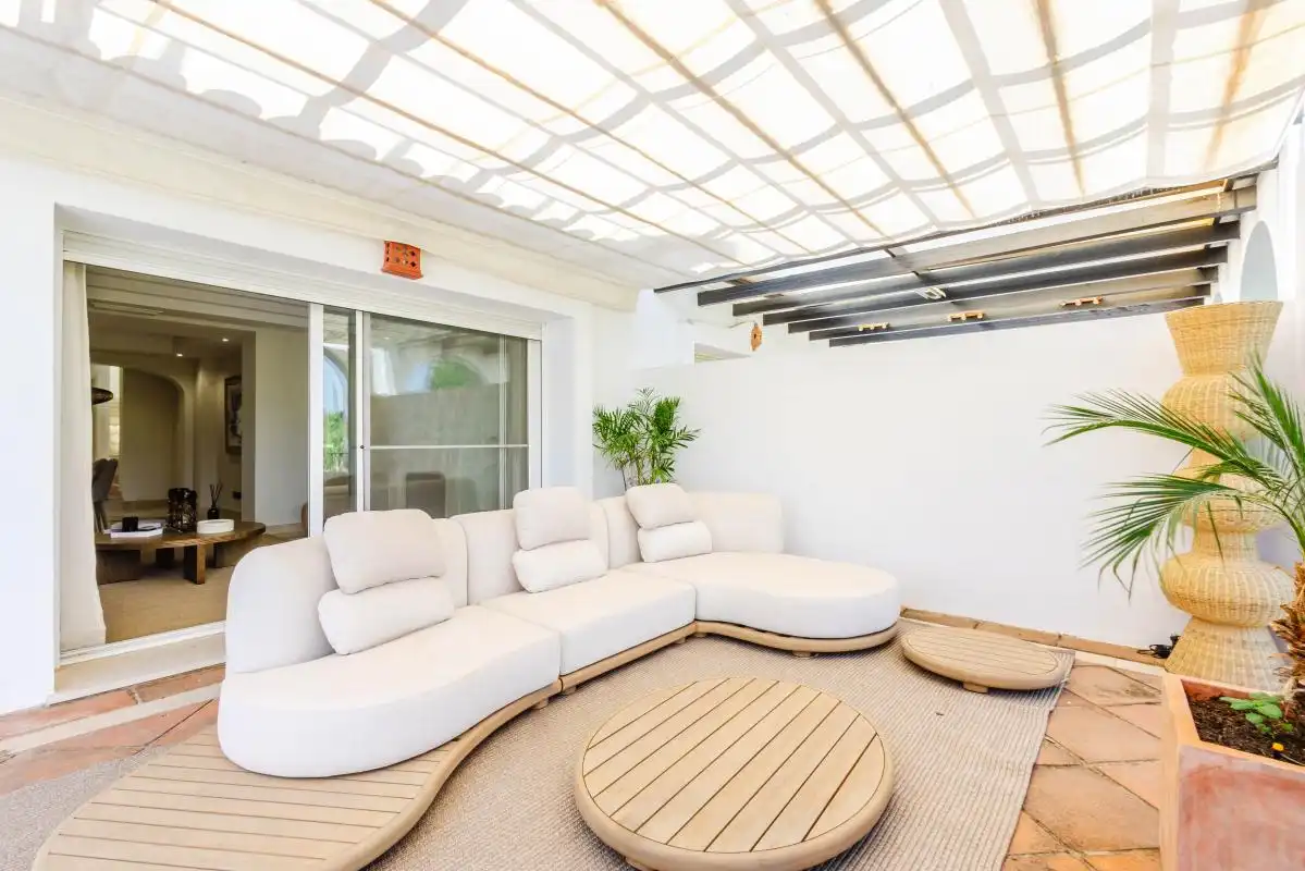Terraza de Dúplex en venta en Marbella con Aire acondicionado, Calefacción y Jardín privado