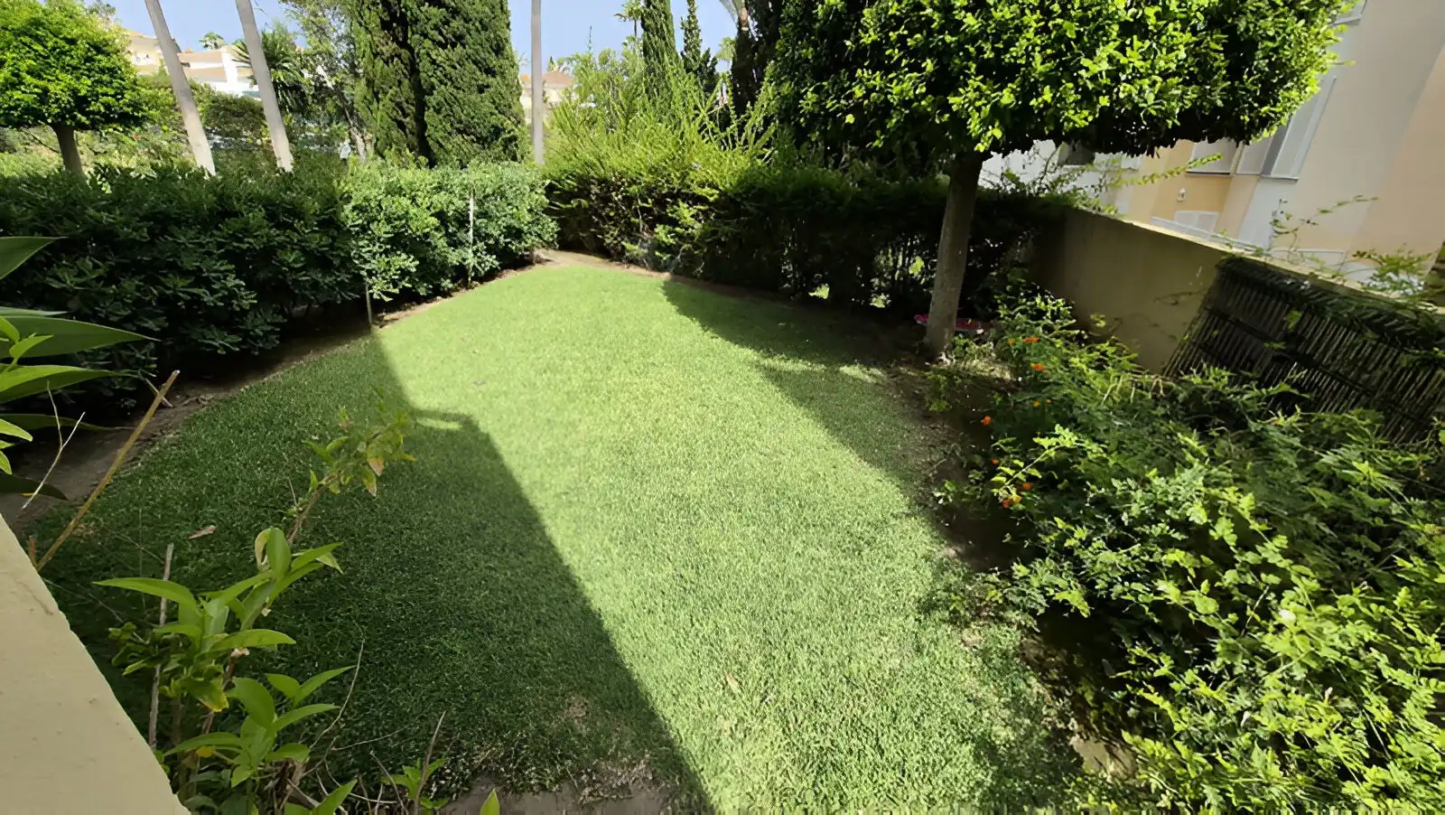 Planta baja en venta en Bahía de Marbella