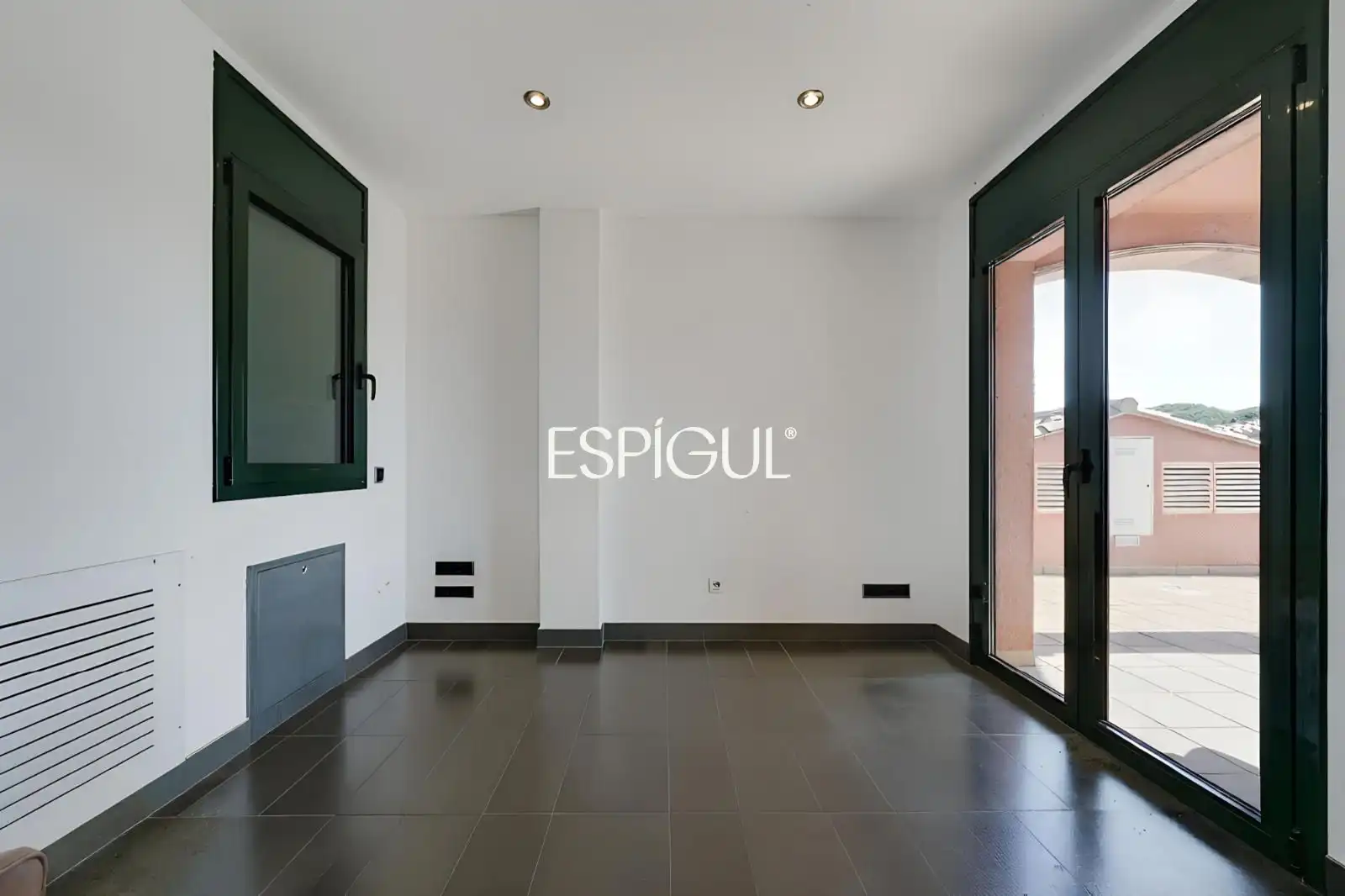 Houses for sale in L'Escala  with Heating, Swimming Pool and Furnished