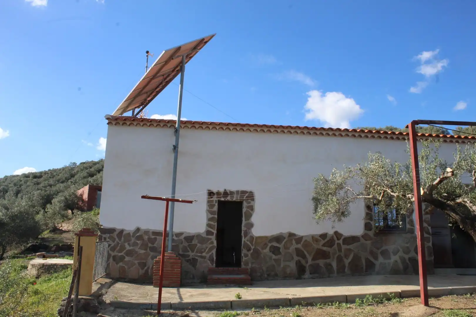 Vista exterior de Finca rústica en venda en Alcaracejos amb Traster i Piscina