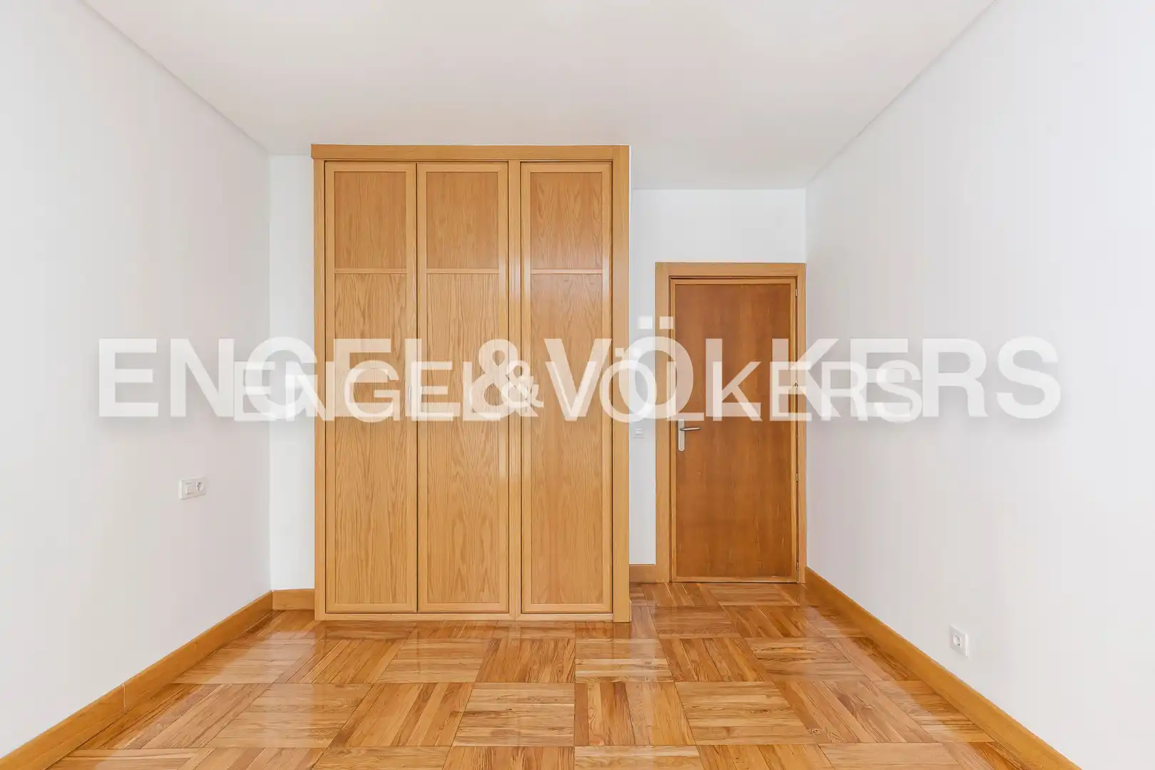 Habitación de Piso de alquiler en Madrid con Aire acondicionado, Calefacción y Parquet