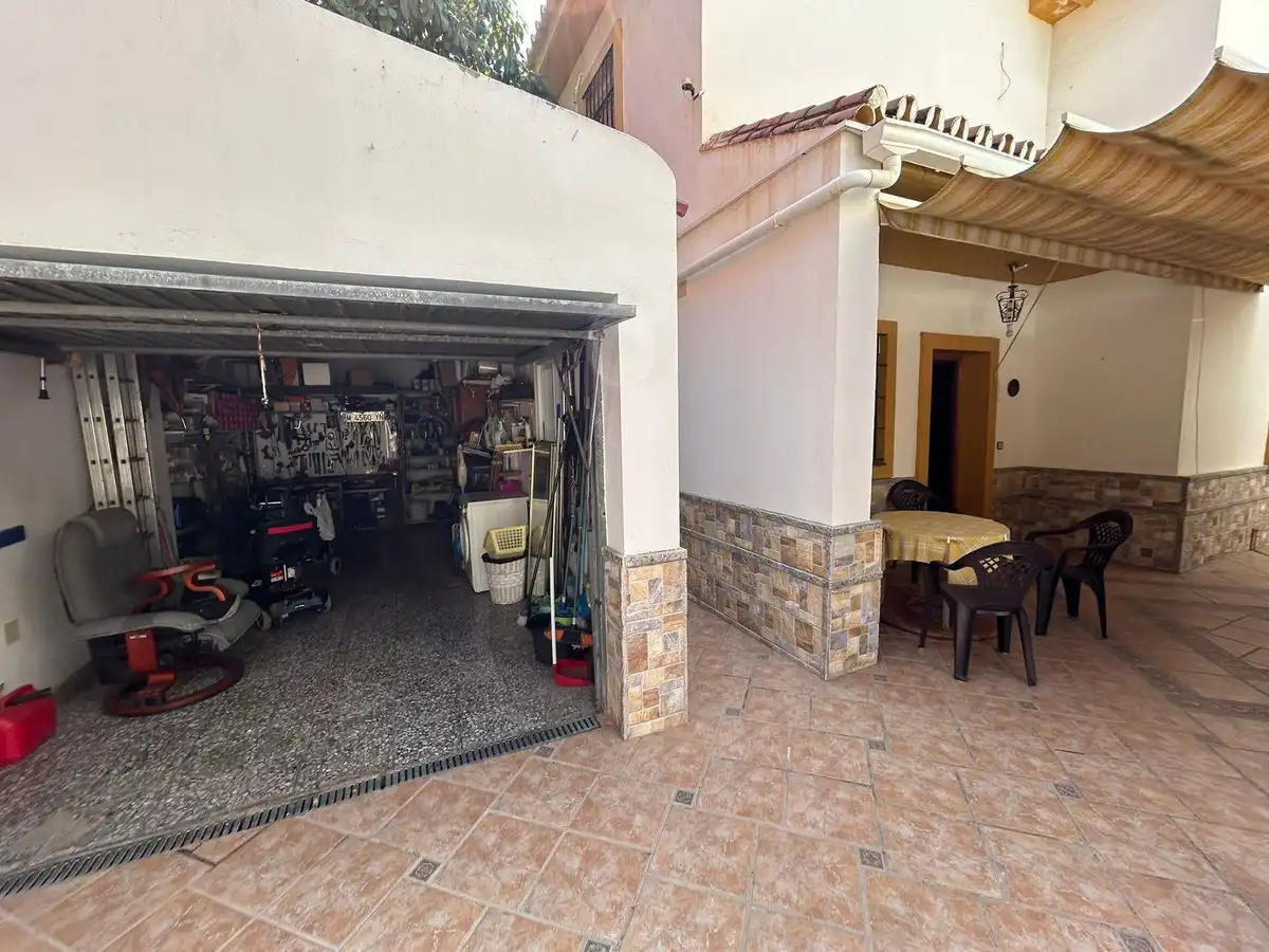 Houses for sale in Torremolinos  with Air Conditioner, Private garden and Furnished