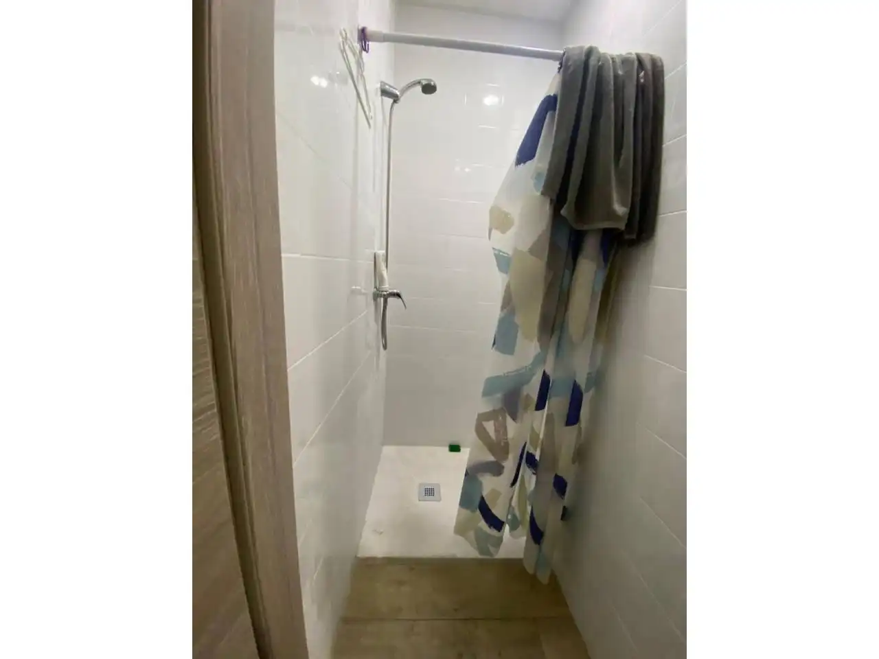 Bathroom of Industrial buildings for rent in Sabadell