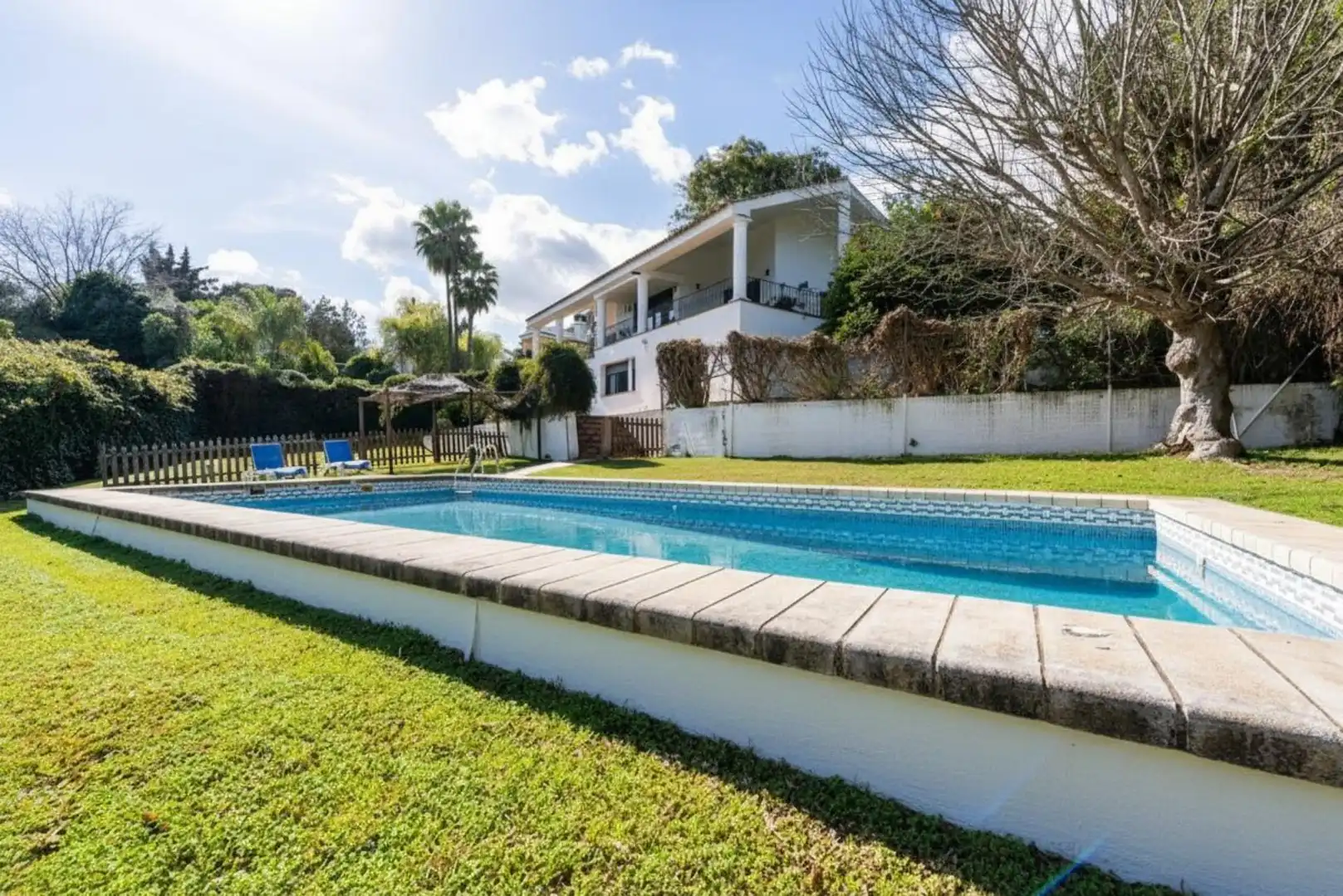 Piscina de Casa o xalet en venda en Mairena del Aljarafe amb Aire condicionat, Calefacció i Jardí privat