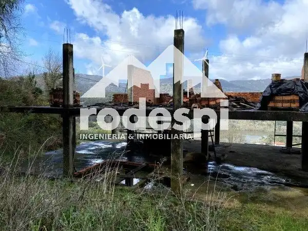 Buildings for sale in Cortegada