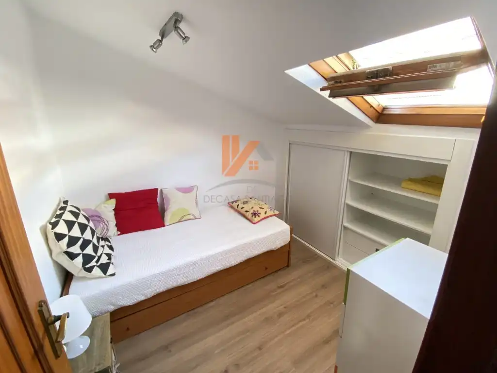 Habitación de Piso de alquiler en Santiago de Compostela  con Amueblado