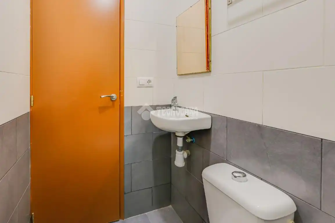 Badezimmer von Wohnung zum Verkauf in Esplugues de Llobregat mit Terrasse