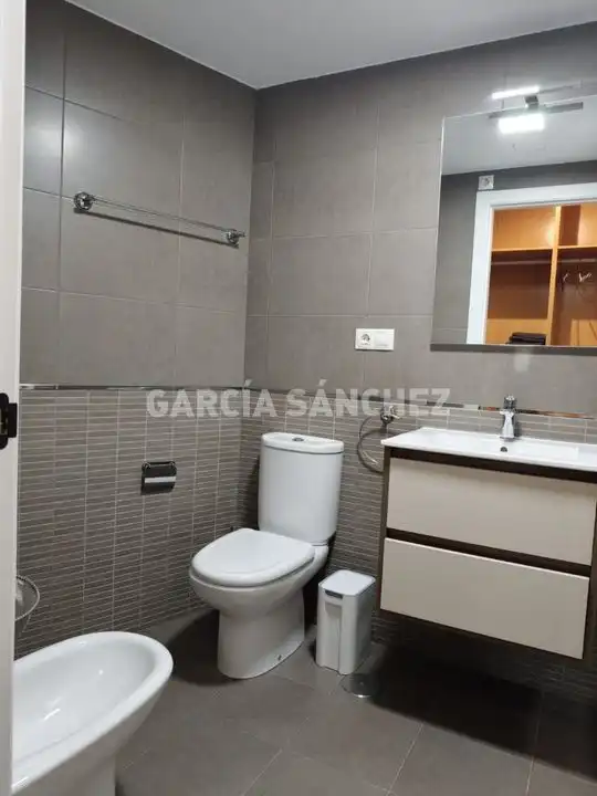 Bany de Apartament en venda en Boiro amb Traster, Moblat i Forn