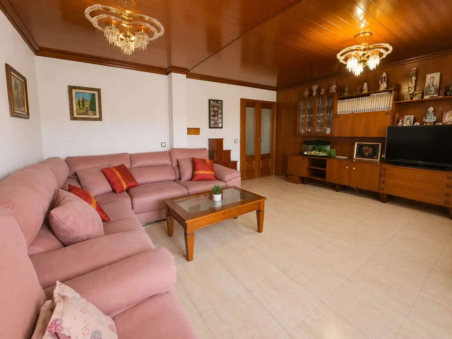 Living room of Flat for sale in Parla  with Air Conditioner, Heating and Terrace