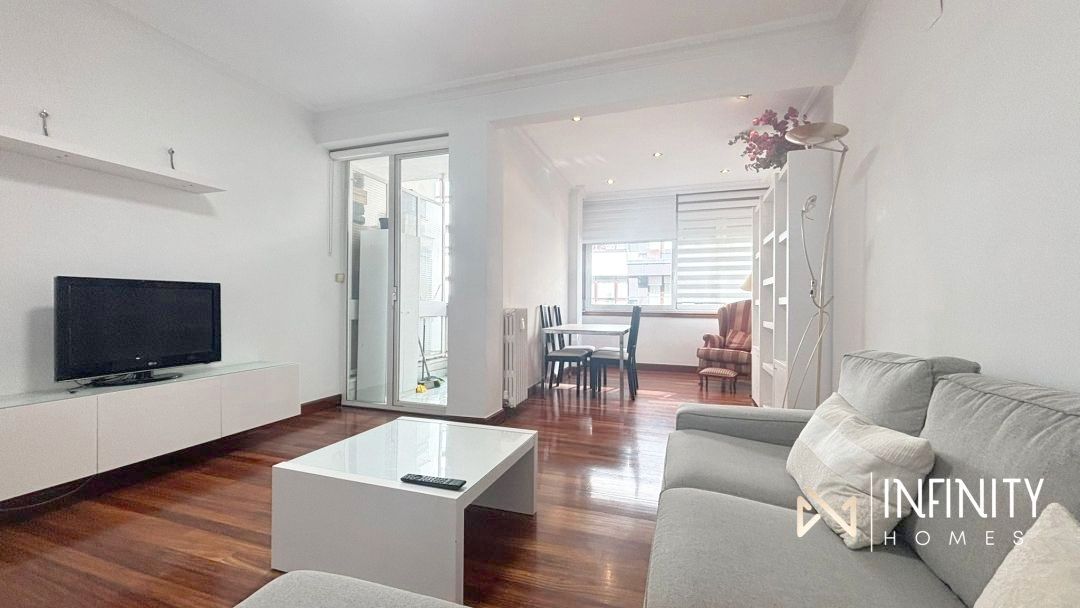 Living room of Flat to rent in Bilbao   with Heating, Terrace and Balcony