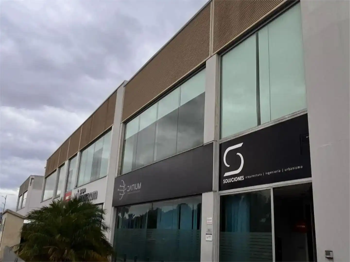 Vista exterior de Oficina de lloguer en Paterna