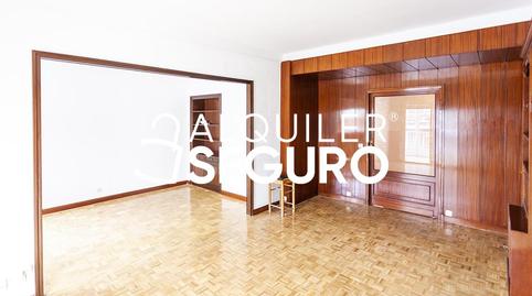 Photo 3 of Flat to rent in De Lerida, Castillejos - Cuzco, Madrid