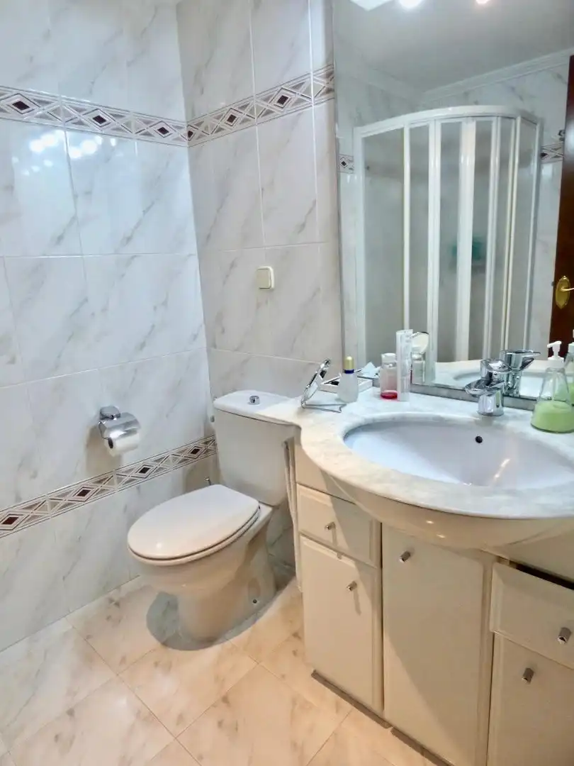 Casa aparellada amb piscina en venda a Rincón de Loix, imagen 28