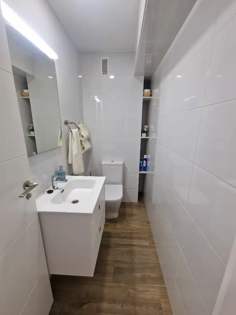 Baño de Piso en venta en Fernán-Núñez, Córdoba