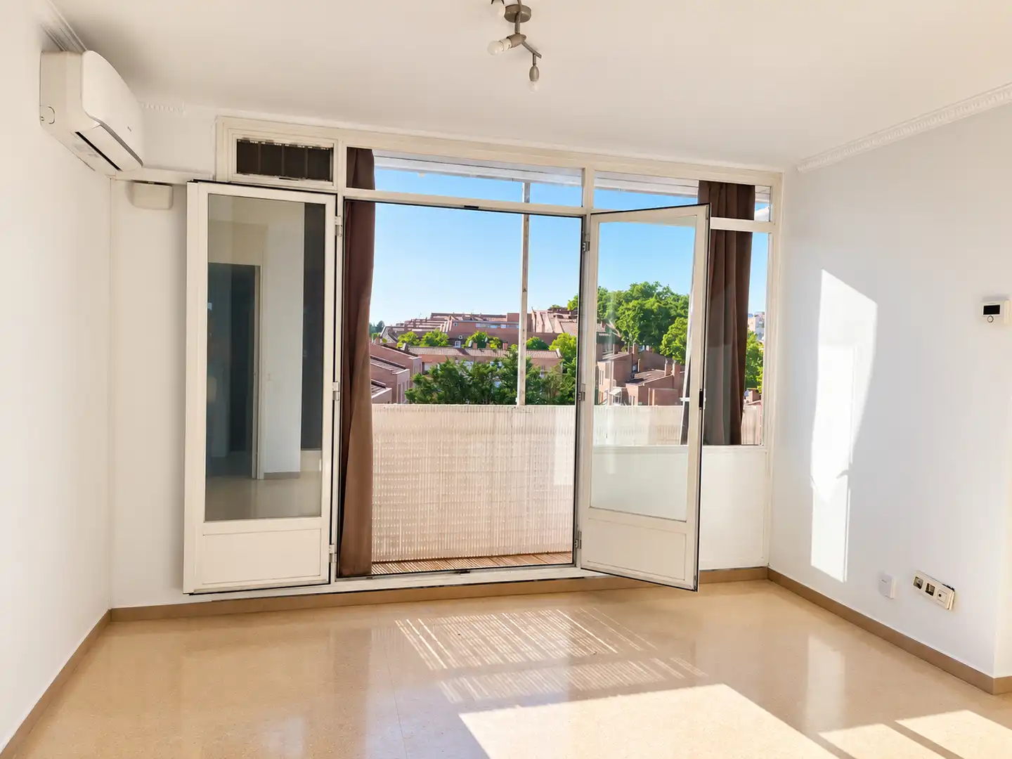 Piso con terraza en venta en Carrer de Vergara 10, imagen 8